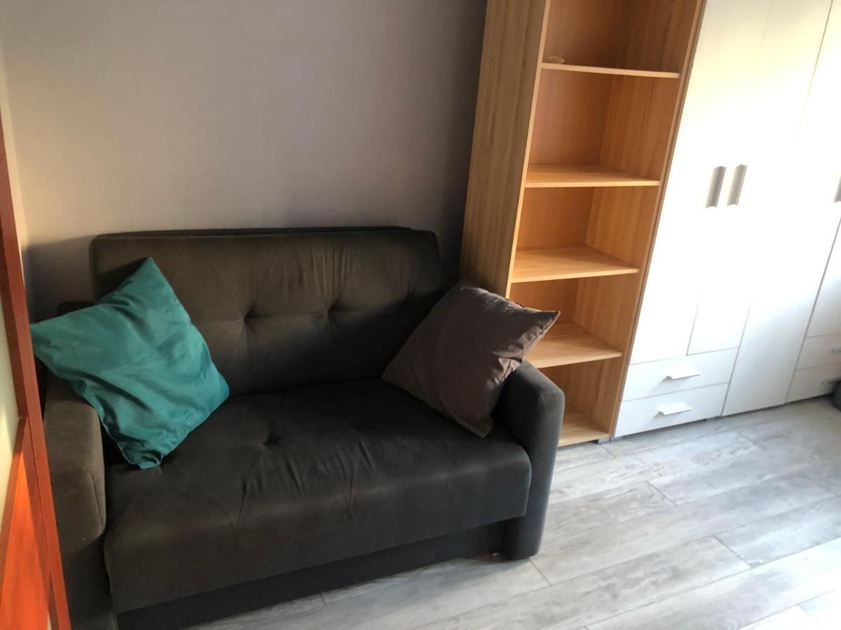 Apartament Zielone Bielany ワルシャワ エクステリア 写真