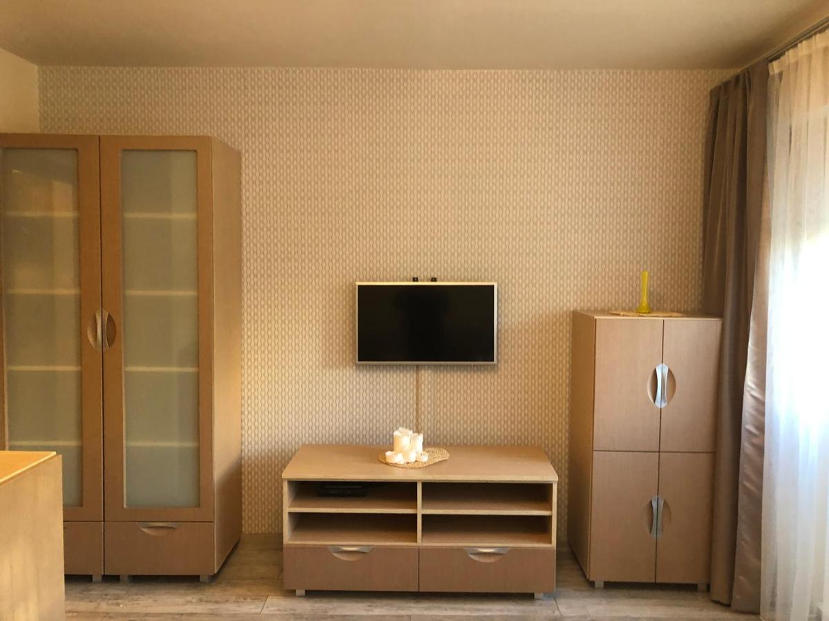 Apartament Zielone Bielany ワルシャワ エクステリア 写真